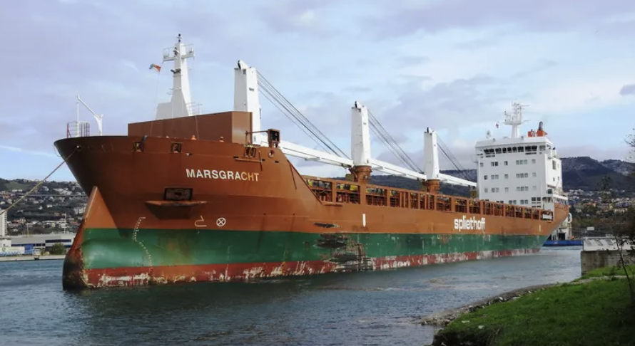 Australia bans Dutch cargo vessel