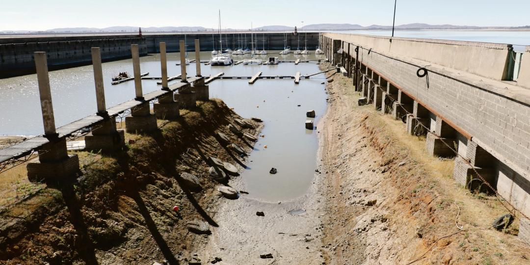 Water levels in the Vaal dam continue to drop. 